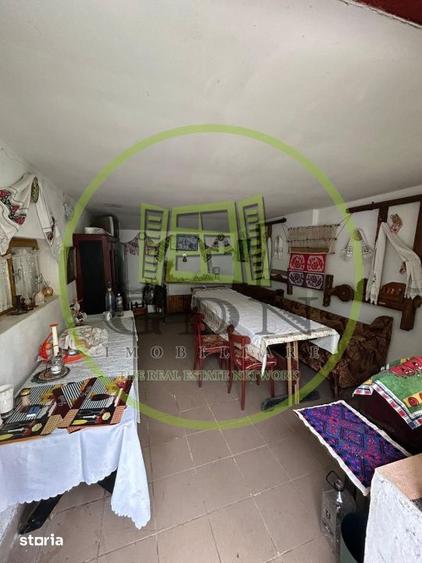 Casă cu 6 camere cu Teren 2109 Mp în Șeica Mică