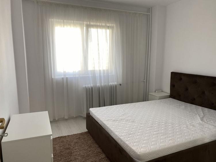Apartament cu 2 camere decomandat în 13 Septembrie