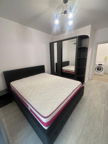 Apartament cu 2 camere decomandat, mobilat în Central
