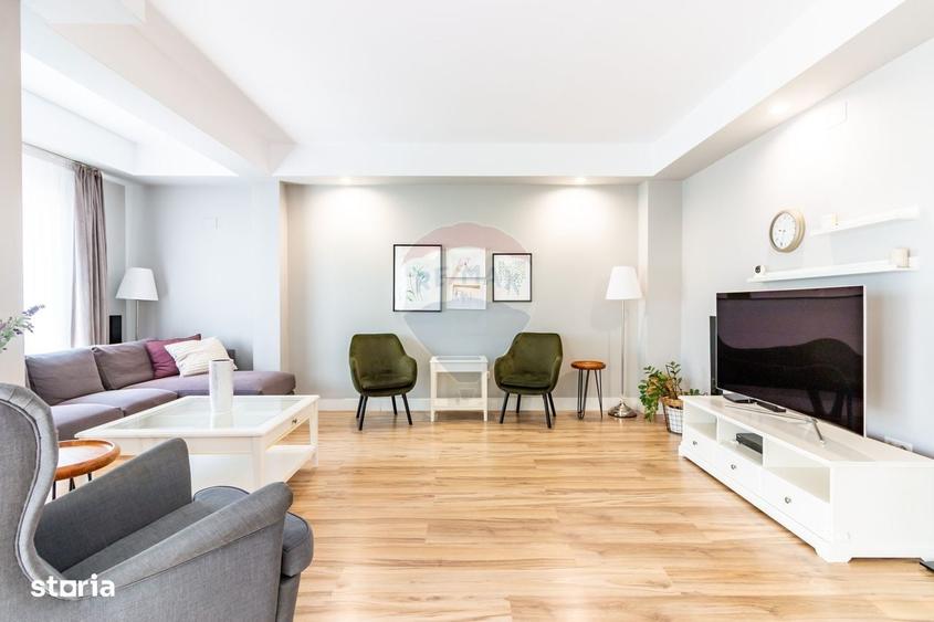 Apartament cu 4 camere în Pipera