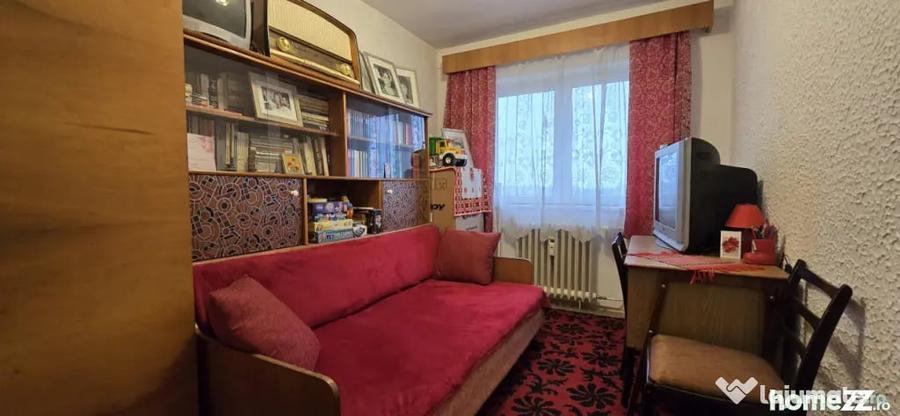 Apartament cu 4 camere decomandat în Baraolt