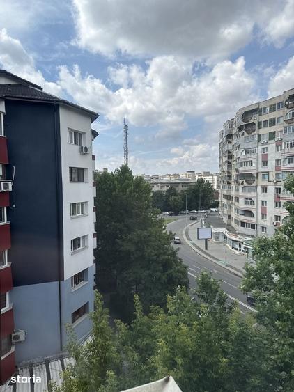 Apartament cu 5 camere decomandat în Exterior Vest