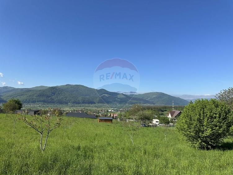 Teren Construcții intravilan de 4528 mp, în Bistrița