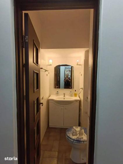 Apartament cu 3 camere decomandat, mobilat în Aviatorilor
