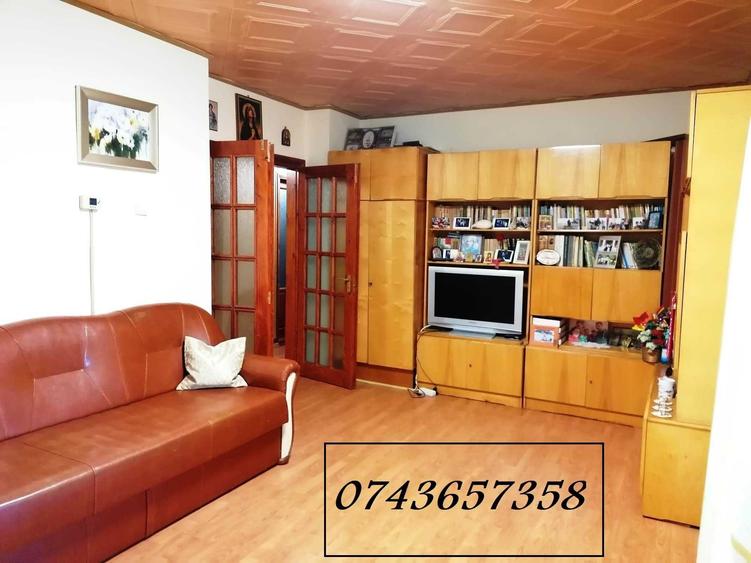 Apartament cu 3 camere decomandat în Central