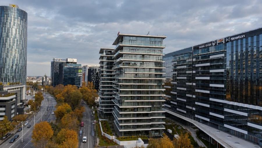 Apartament cu 3 camere decomandat în Floreasca