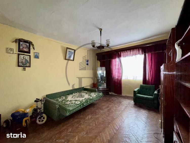 Casă cu 3 camere cu Teren 130 Mp în Brătianu