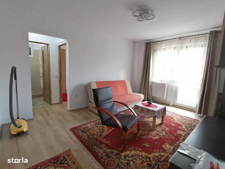 Apartament cu 2 camere semidecomandat în Vitrometan