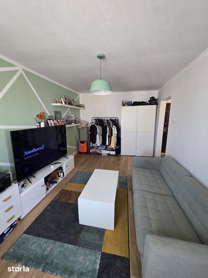 Apartament 2 camere, balcon, etaj 8, Crangasi - 2