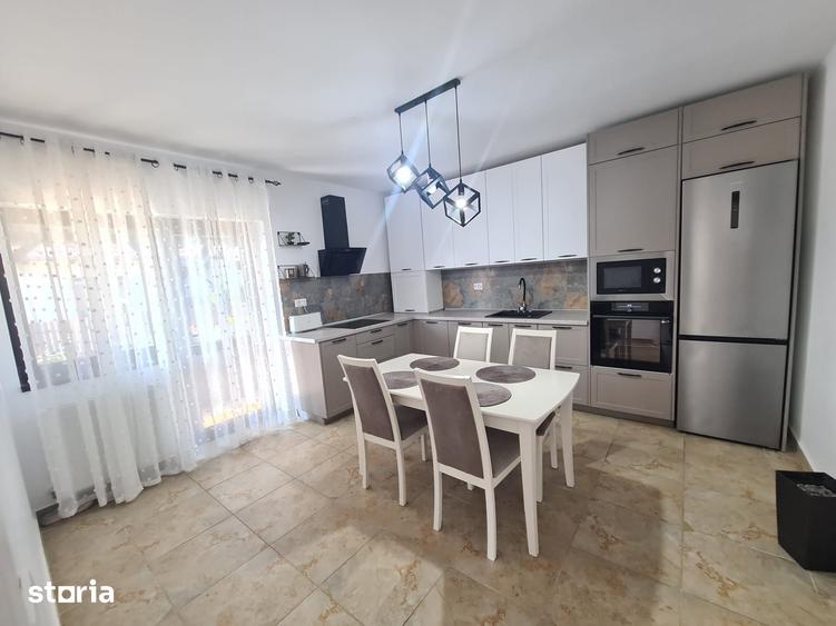 Casă cu 3 camere cu Teren 250 Mp în Lilieci