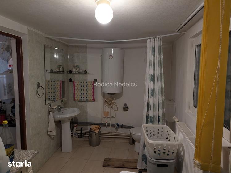 Casa 5 camere, 230 mp, teren 2.100 mp, an 2018 Stoene?ti, Giurgiu