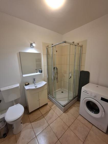 Apartament cu 3 camere decomandat în Funcționarilor