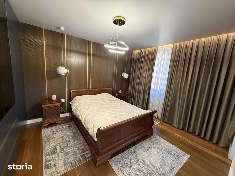 Casă cu 6 camere cu Teren 181 Mp în Apărătorii Patriei