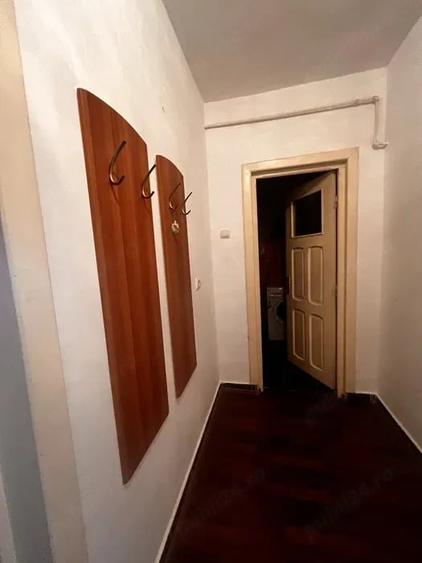 Garsonieră decomandată în Plopilor