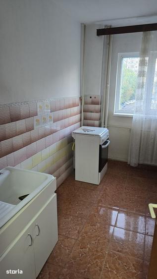 Apartament cu 2 camere decomandat în Rahova
