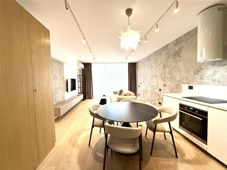 Apartament cu 2 camere decomandat, mobilat în Cotroceni