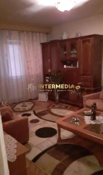 Apartament cu 2 camere decomandat, mobilat în Ampoi 3