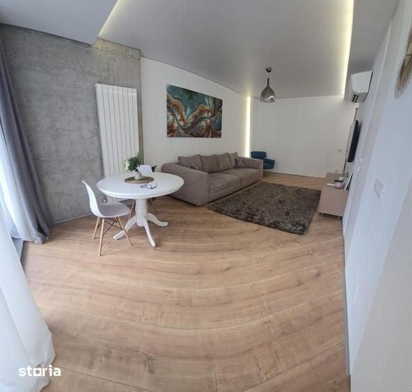Apartament cu 2 camere în Tei