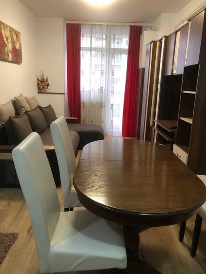 Apartament cu 3 camere decomandat în Iris