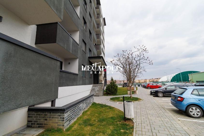 Apartament cu 2 camere semidecomandat în Triaj