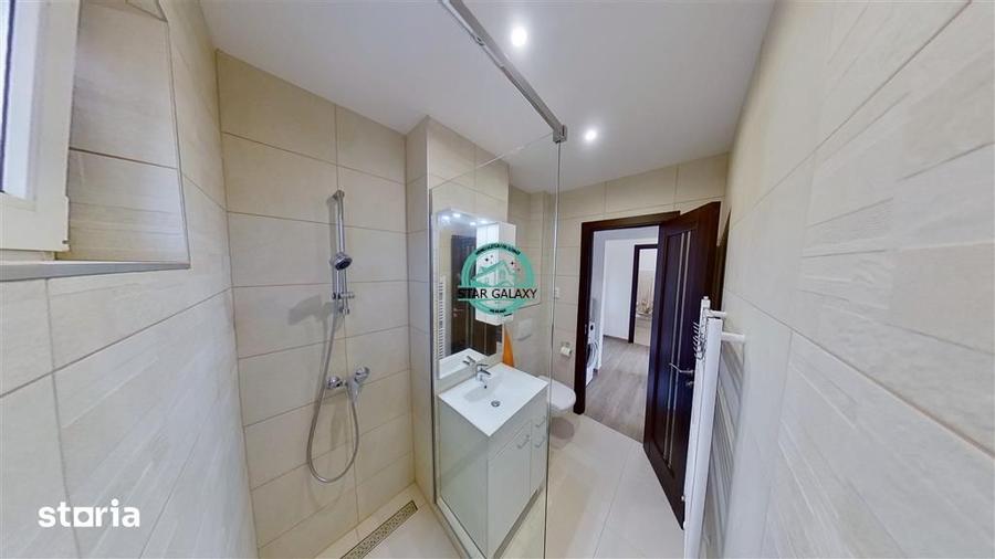 Apartament cu 3 camere decomandat în Cornișa