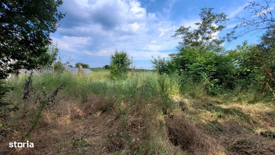 Casă cu 4 camere în Trocani