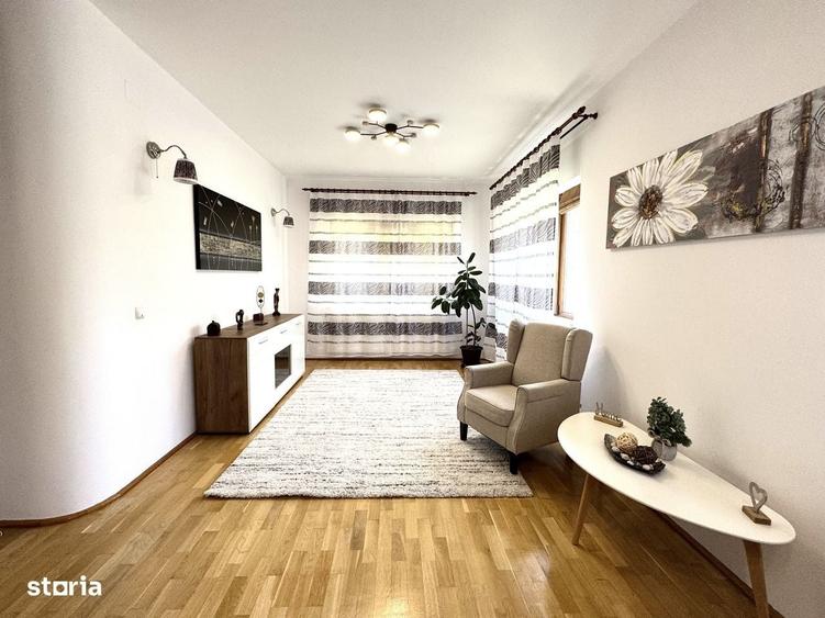 Casă cu 4 camere în Lunei