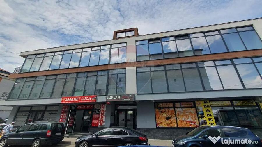 Spațiu comercial, de 91 mp, în Central