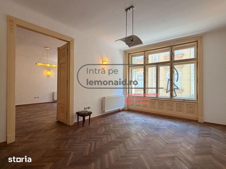 Apartament cu 3 camere decomandat în P-ța Unirii