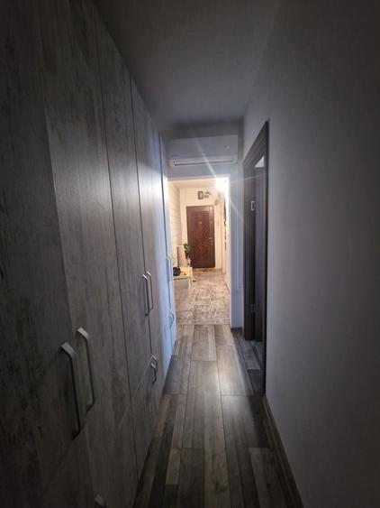 Apartament cu 2 camere decomandat în Cihei