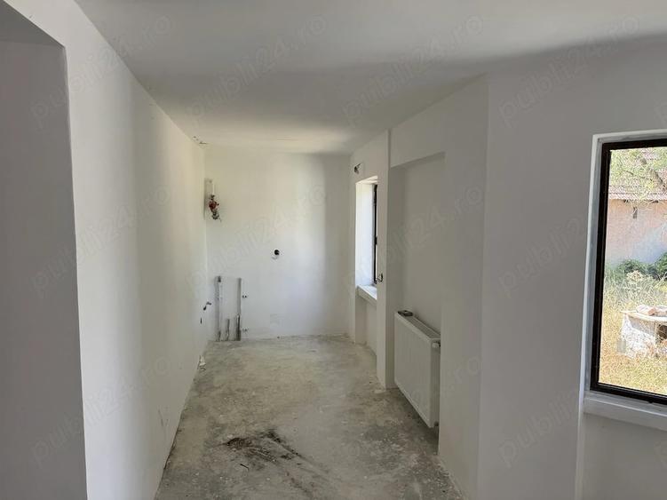Casă cu 3 camere cu Teren 1450 Mp în Turnu