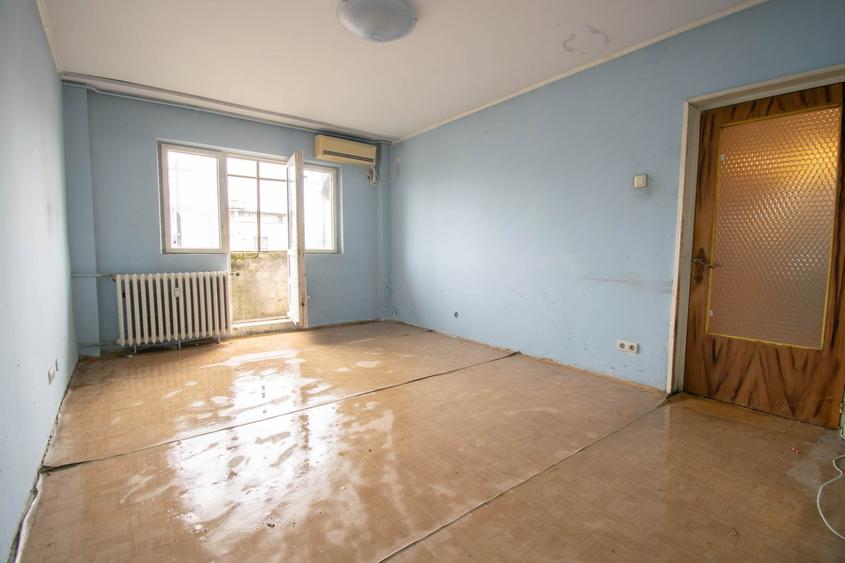 Apartament cu 2 camere decomandat în Crângași