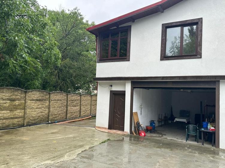 Casă individuală cu 4 camere cu Canalizare în Băneasa