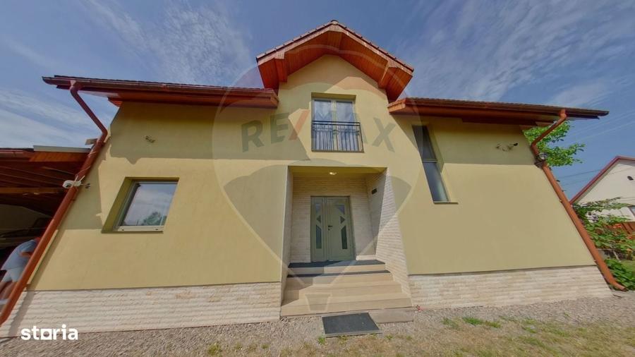 Casă cu 4 camere cu Teren 659 Mp în Câmpulung la Tisa