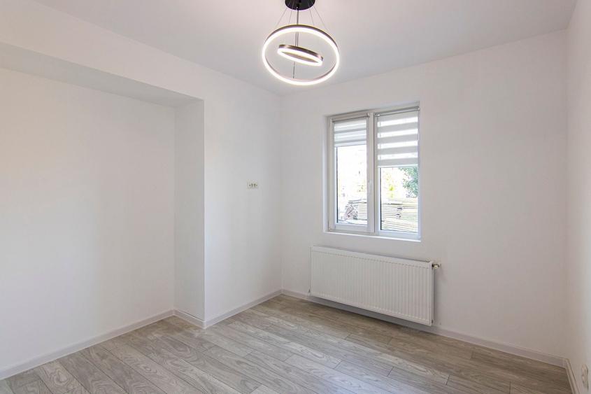 Apartament cu 3 camere semidecomandat în Drumul Taberei