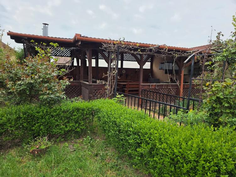 Casă individuală cu 4 camere cu Teren 510 Mp în Sud