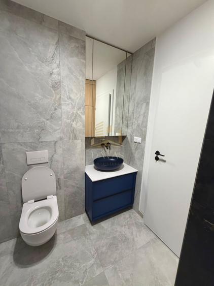 Apartament cu 2 camere semidecomandat, mobilat în Semicentral
