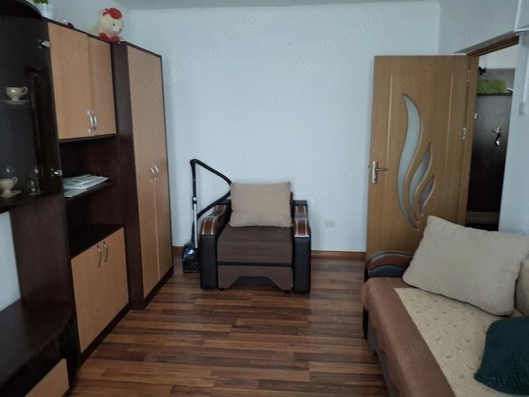 Apartament cu 2 camere decomandat în Valea Aurie