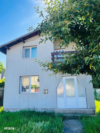 Casă cu 3 camere cu Teren 300 Mp în Brazi