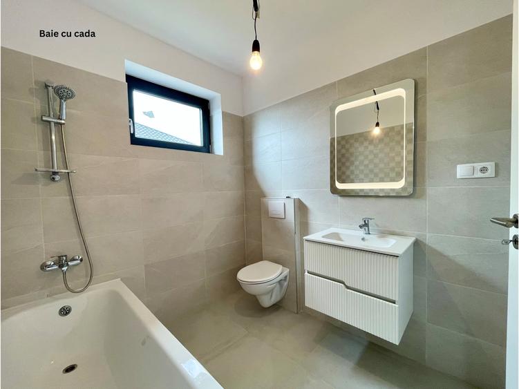 Casă cu 4 camere cu Teren 500 Mp în Central