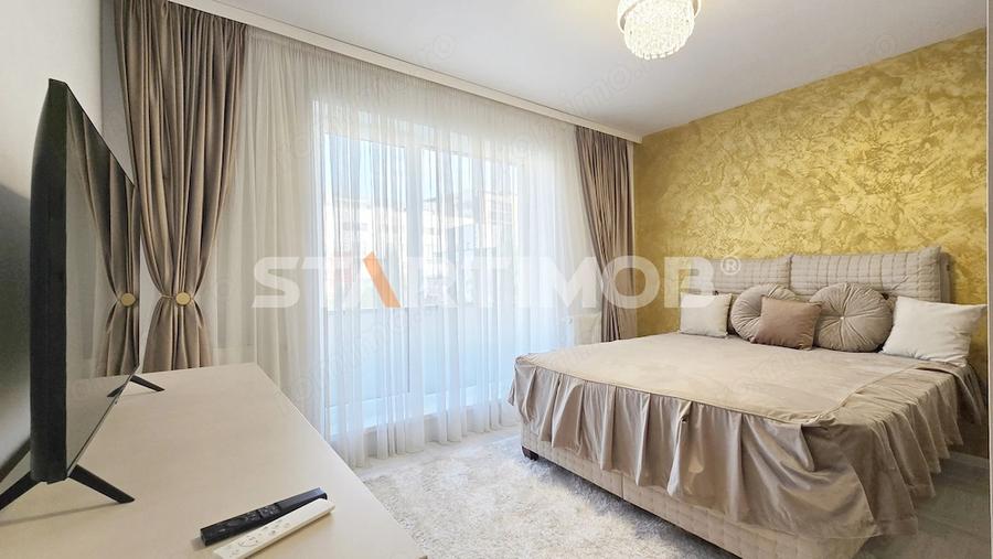 Apartament cu 3 camere decomandat în Tractorul