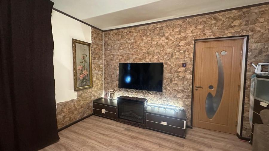 Apartament cu 2 camere decomandat, mobilat în Decebal