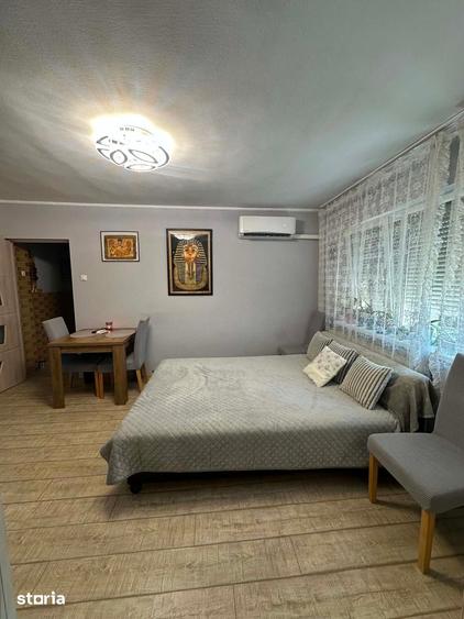 Apartament cu 2 camere nedecomandat în 14 Mai