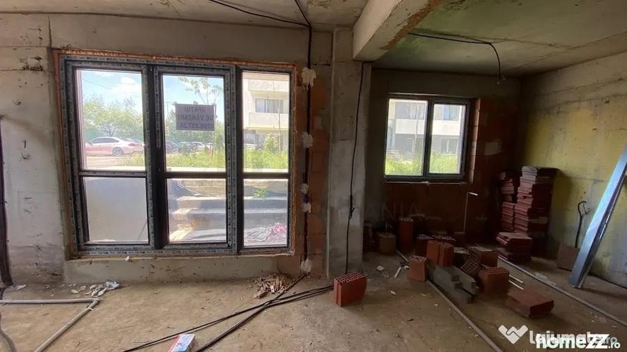 Spațiu comercial, de 156 mp, în Roșu