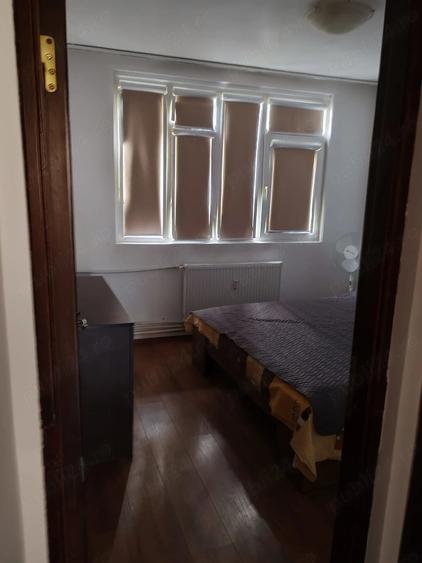 Apartament cu 4 camere semidecomandat în Central