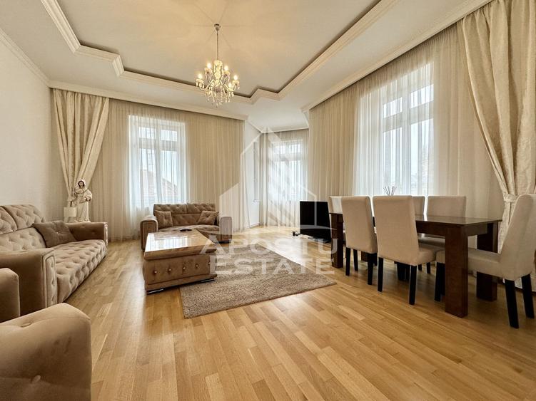 Apartament cu 3 camere decomandat, mobilat în Neptun