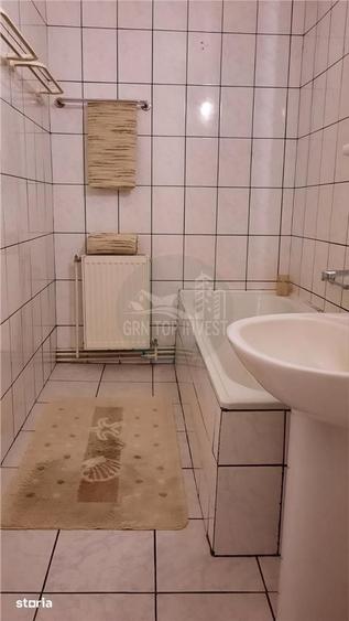 Apartament cu 3 camere decomandat în Terezian
