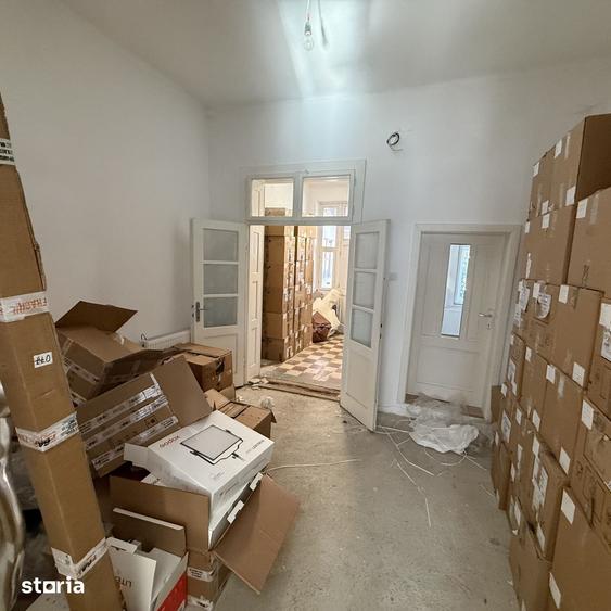 Apartament cu 3 camere în Orașul Vechi