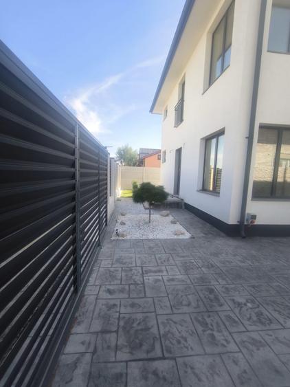 Casă individuală cu 4 camere cu Teren 270 Mp în Berceni