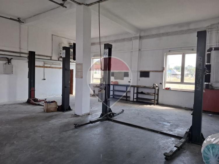 Spațiu industrial, de 200 mp, în Central